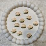 Cream Lotus 🪷 (pack of 6)