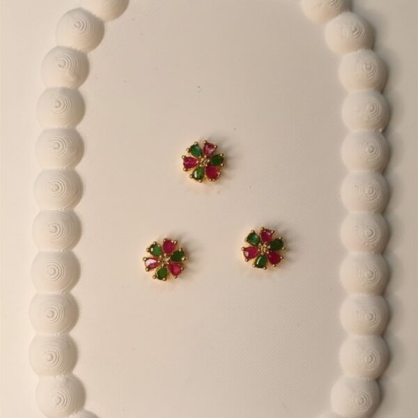 Flower ad stone (Green,red and white )(Single )