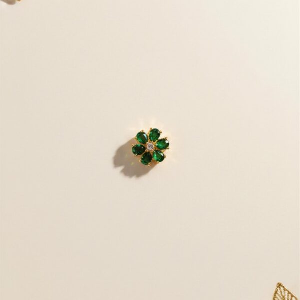 Flower green ad stone (Single)