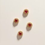 Red round shape ad astone (single)