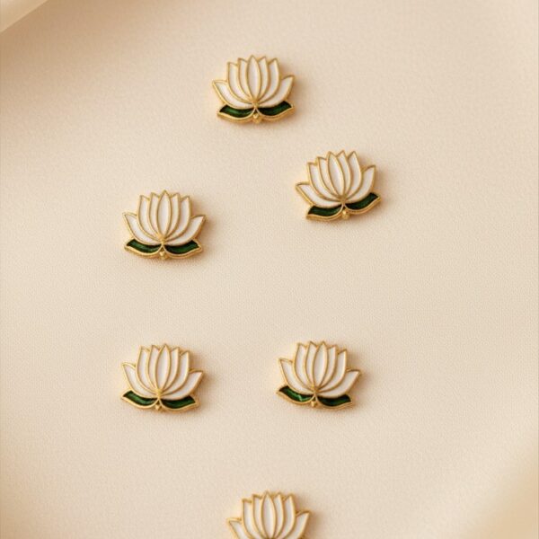 White lotus pack of 6