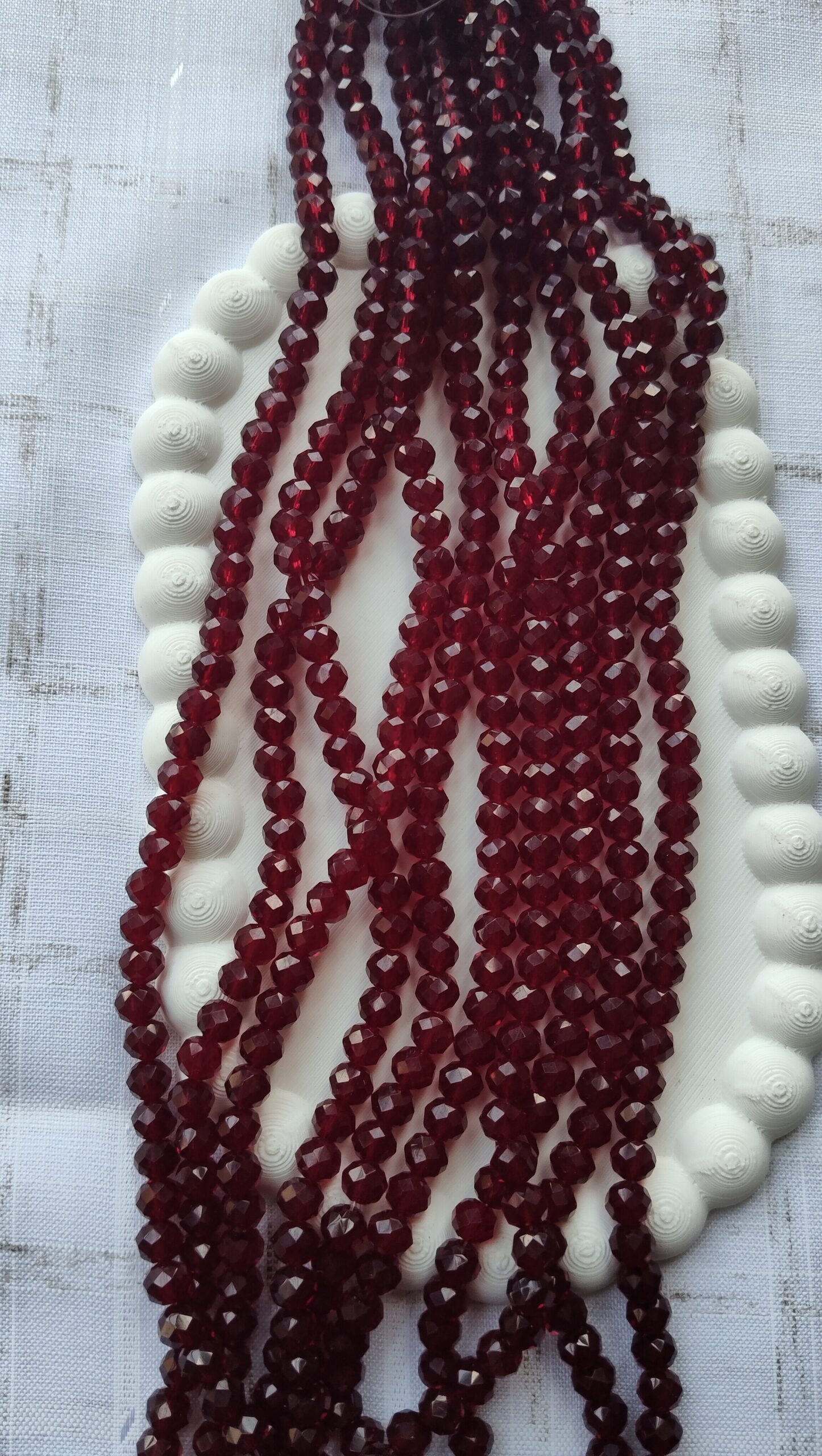 oplus_32 8 mm maroon crystal (10 mani ) - Image 1